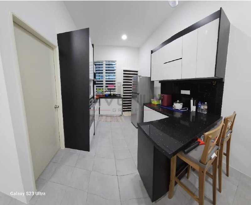 • ECONSAVE & LOTUS’S BANDAR PUTERI JAYA 📍 | OPEN FACING | RENOVATED | TERES SETINGKAT | CASHBACK RM30,000 | ZERO DEPOSIT | BOOKING 1K 3
