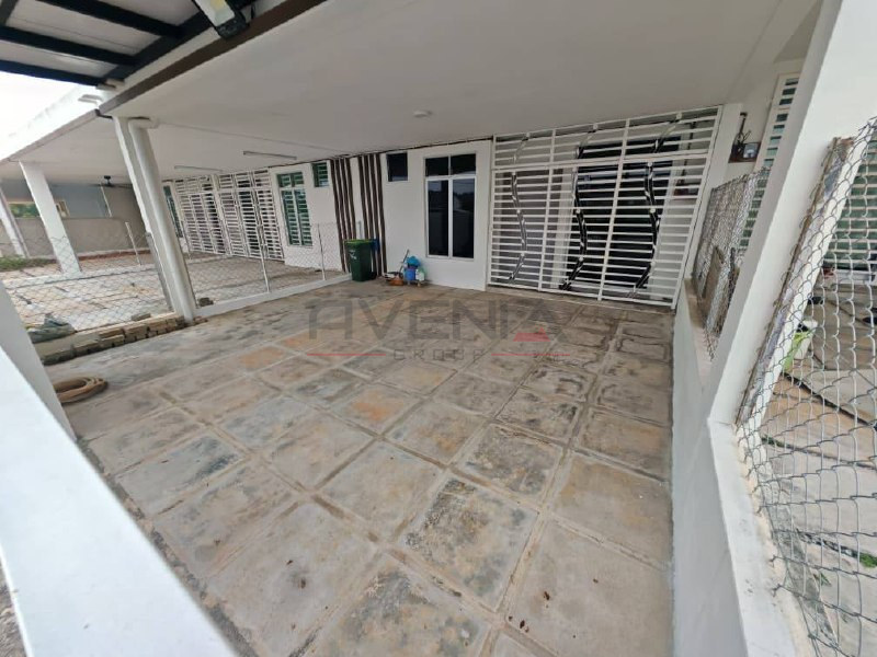 • ECONSAVE & LOTUS’S BANDAR PUTERI JAYA 📍 | OPEN FACING | RENOVATED | TERES SETINGKAT | CASHBACK RM30,000 | ZERO DEPOSIT | BOOKING 1K 12