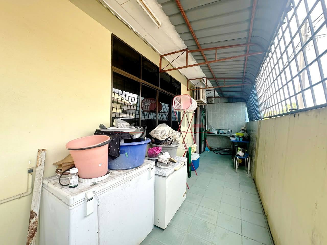 TAMAN RAKYAT 📍 | RENOVATED | SEMI-D 2 TINGKAT 8