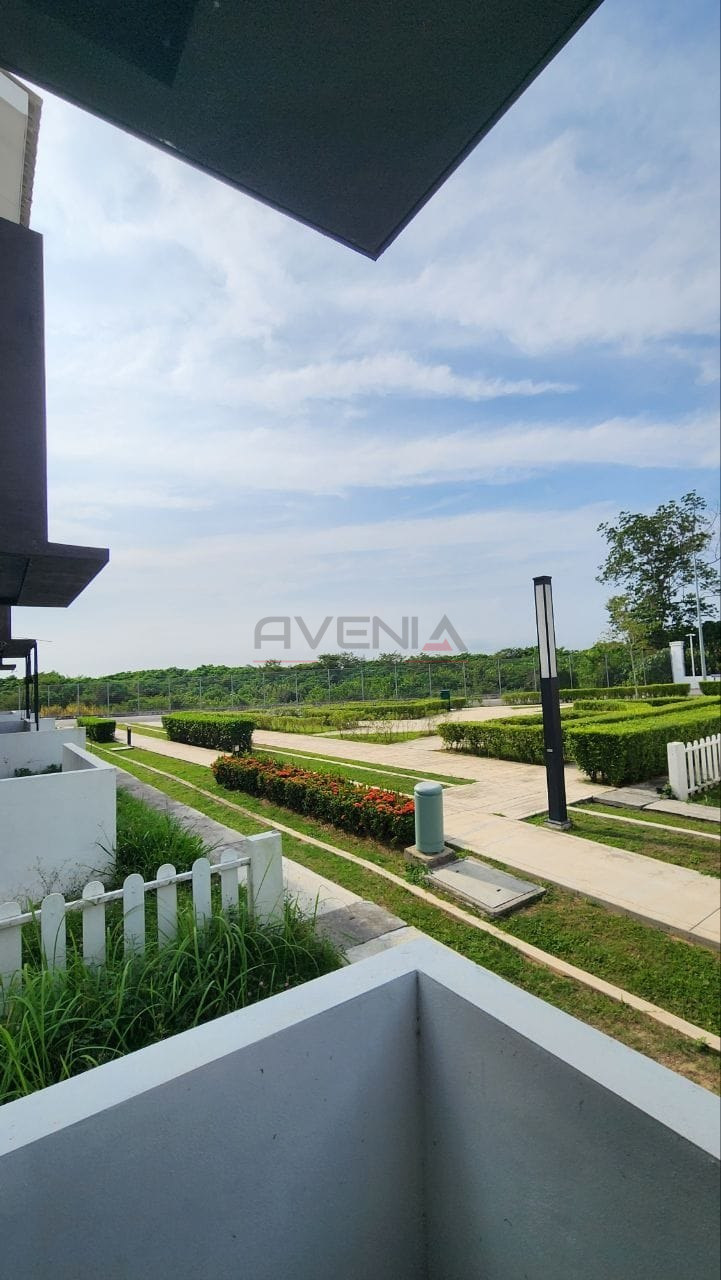 MEKARSARI ANGGUN| END LOT| GATED & GUARDED 📍 | END LOT | RENOVATED | TERES 2 TINGKAT | BELOW MARKET VALUE RM15,000 3