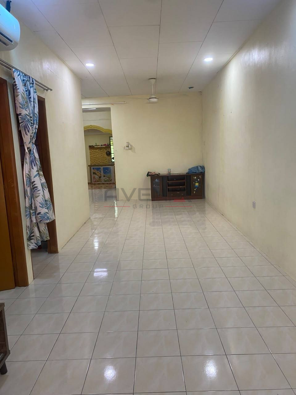 BANDAR SERI ASTANA 📍 | OPEN FACING | RENOVATED | TERES SETINGKAT | CASHBACK RM30,000 | ZERO DEPOSIT | BOOKING 1K 4