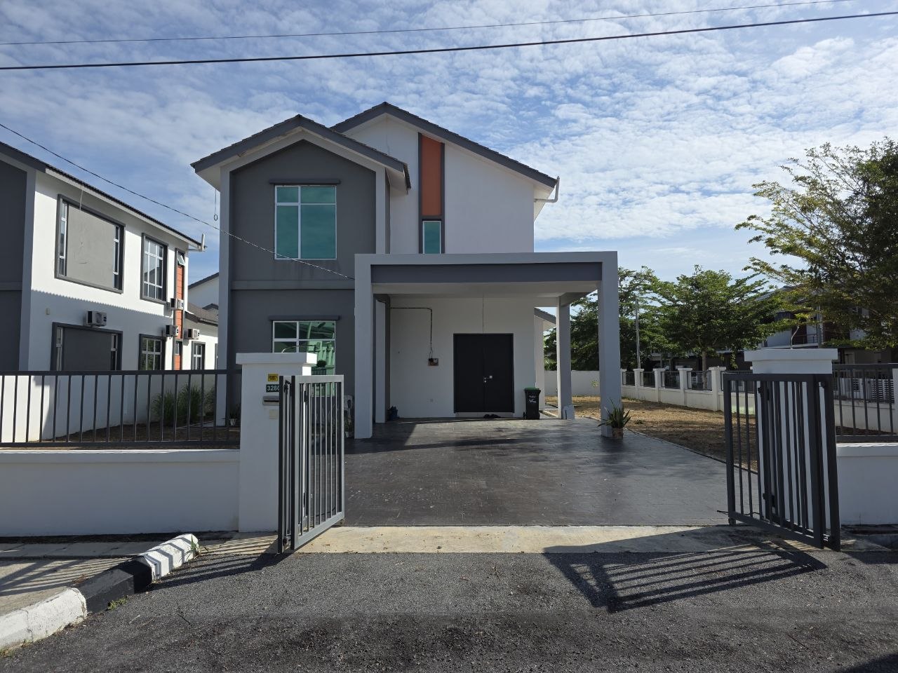 TAMAN SERAI WANGI, PADANG SERAI, KEDAH. (BERSEBELAHAN SERAI WANGI MALL) | CORNER UNIT | BUNGALOW | CASHBACK RM1,000 | FULL LOAN 13