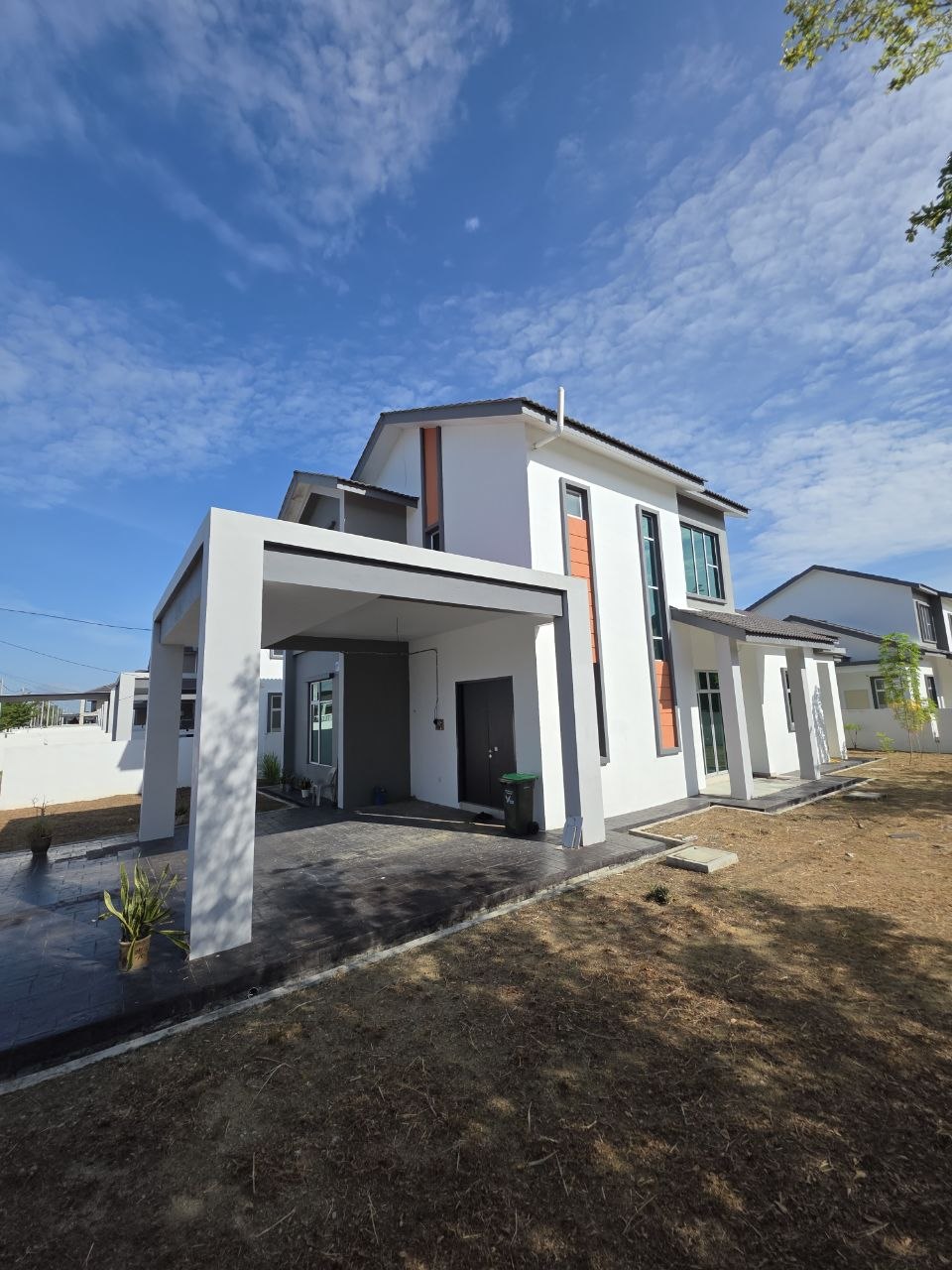 TAMAN SERAI WANGI, PADANG SERAI, KEDAH. (BERSEBELAHAN SERAI WANGI MALL) | CORNER UNIT | BUNGALOW | CASHBACK RM1,000 | FULL LOAN 18
