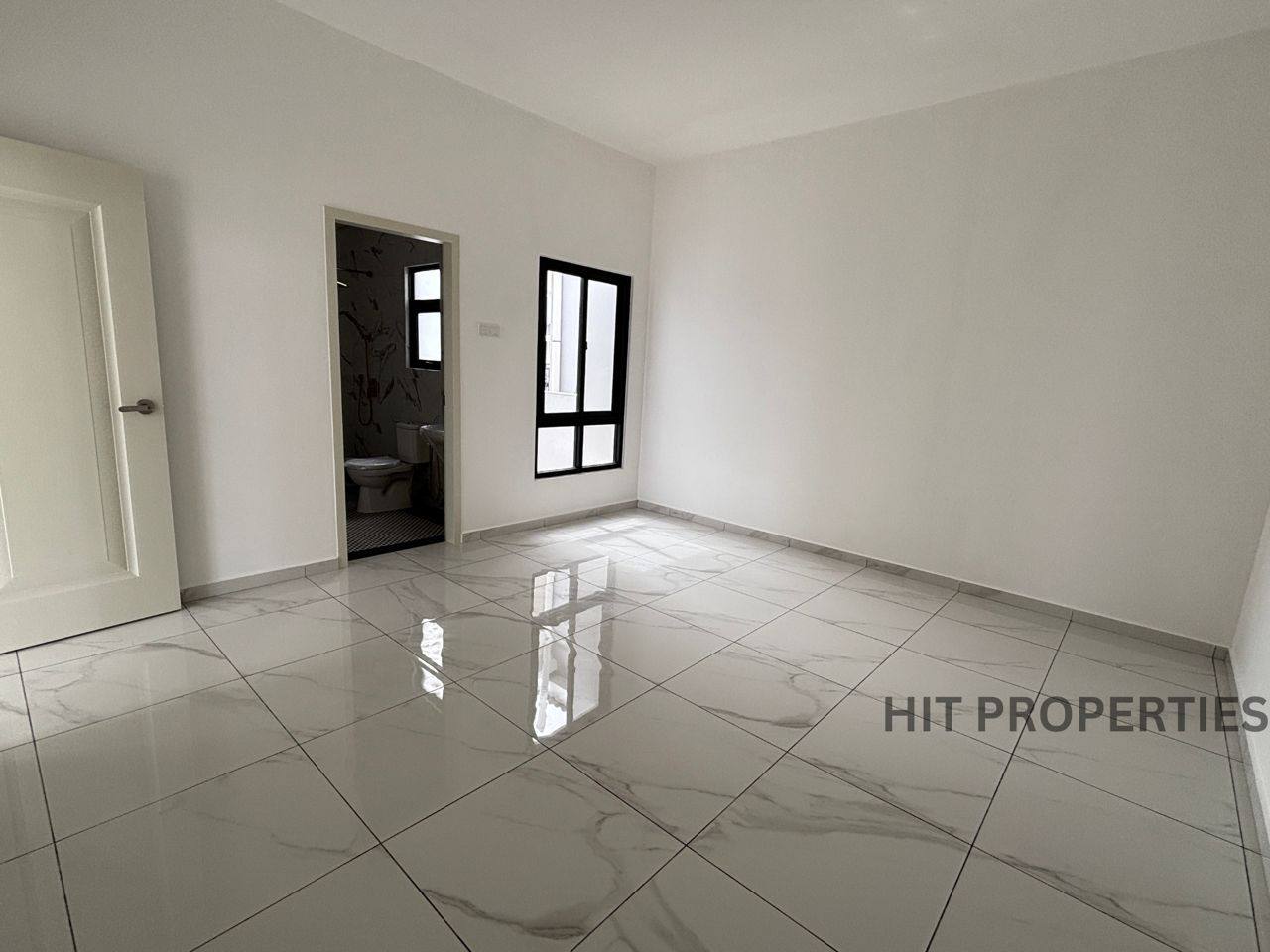 VILLA NATURA, BANDAR SERI ASTANA | CORNER LOT 10