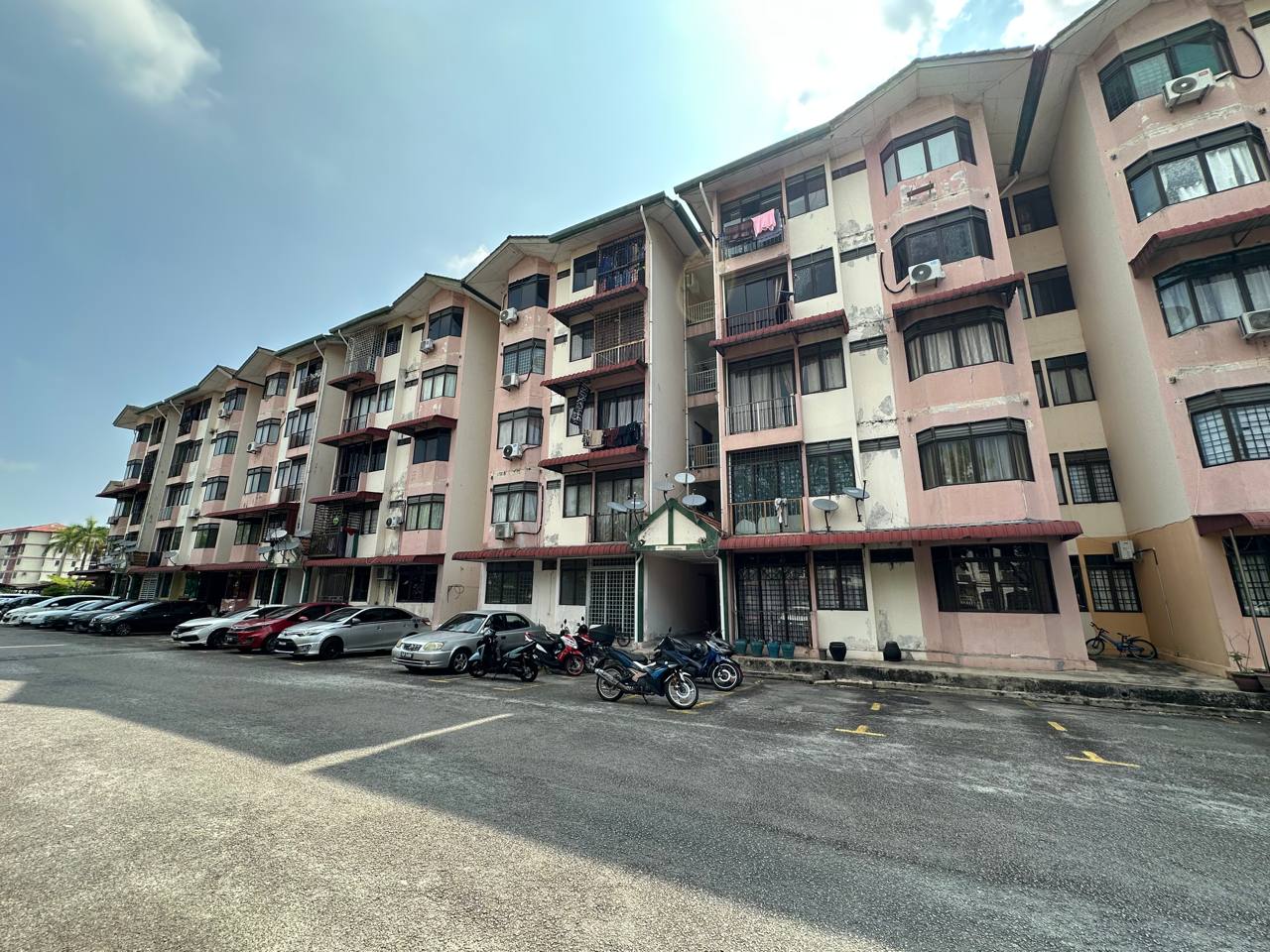 IDAMAN, | RENOVATED | APARTMENT | CASHBACK RM50,000 | FULL LOAN | 📍BOOKING 1K 14